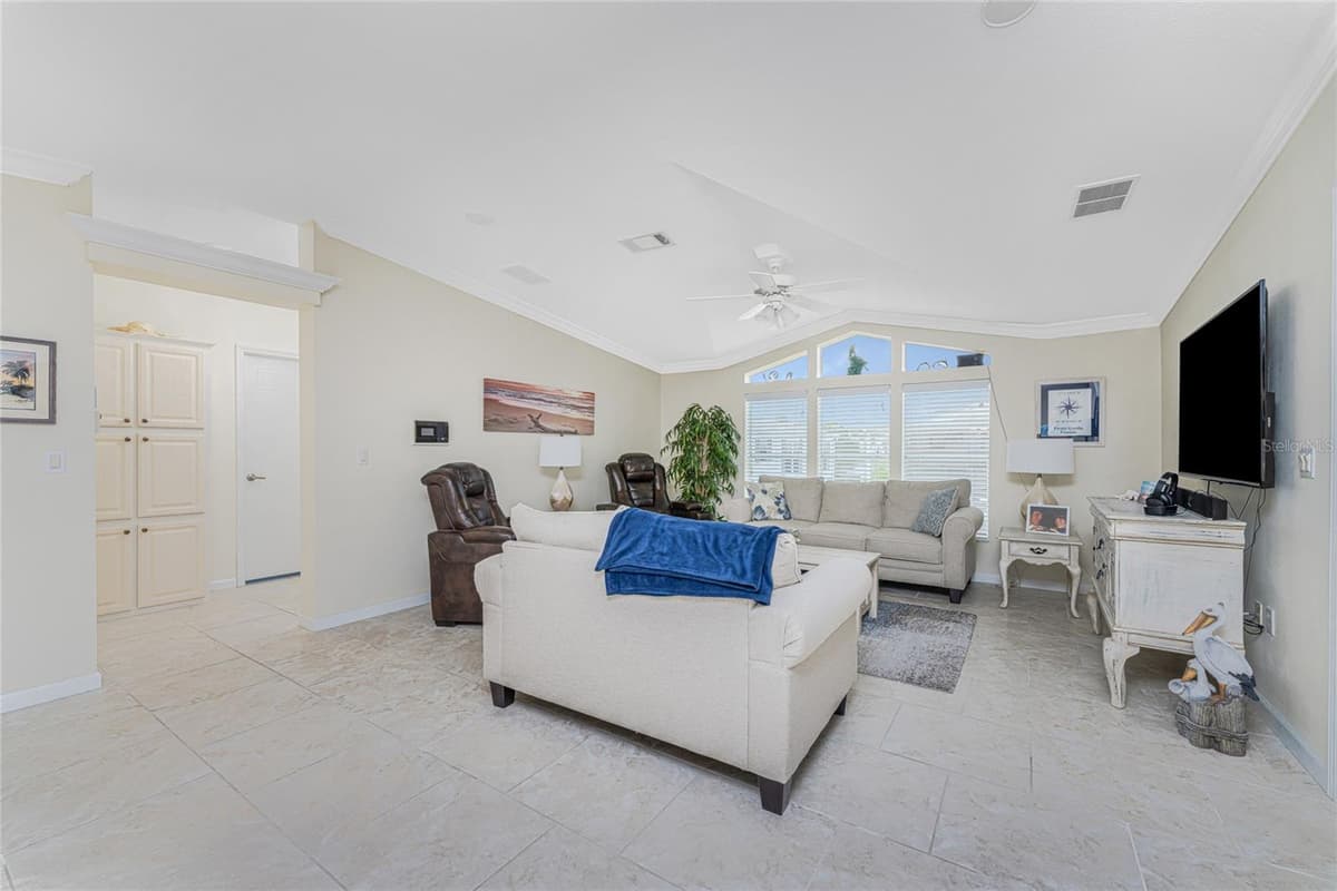 63 WINDMILL BOULEVARD — photo 9 of 56