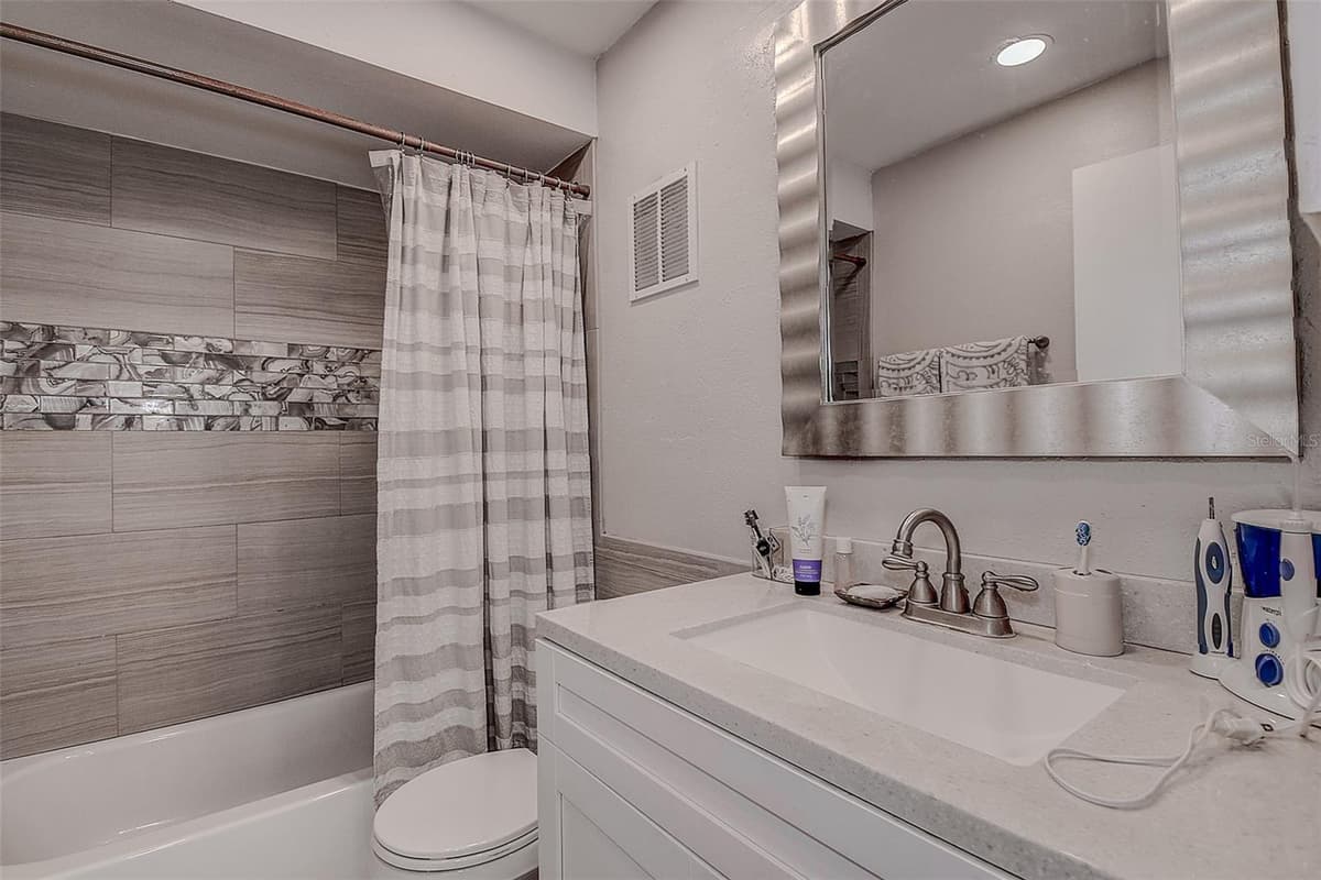 2438 ENTERPRISE ROAD — photo 19 of 29