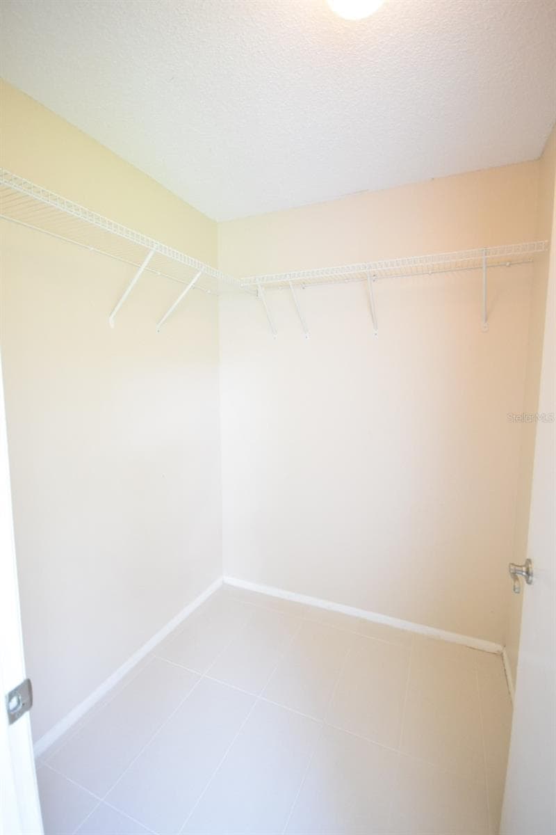 9481 HIGHLAND OAK DRIVE — photo 28 of 36