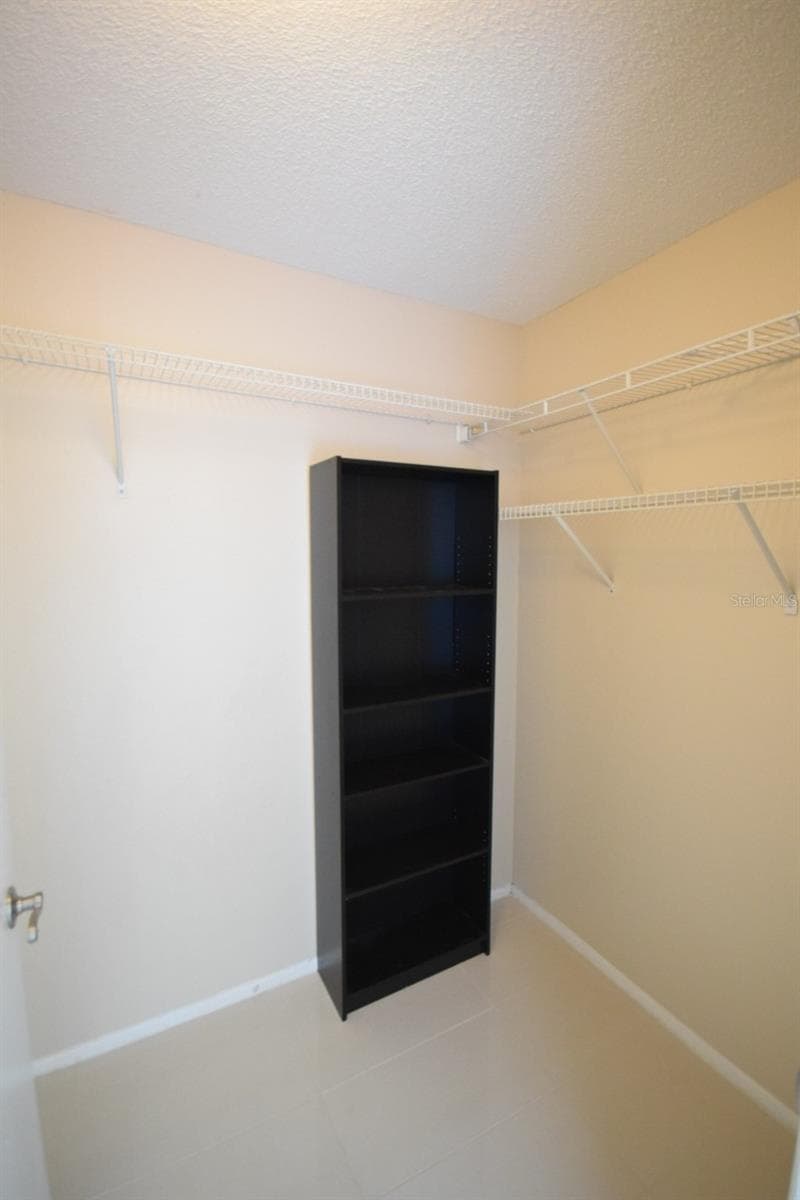 9481 HIGHLAND OAK DRIVE — photo 33 of 36