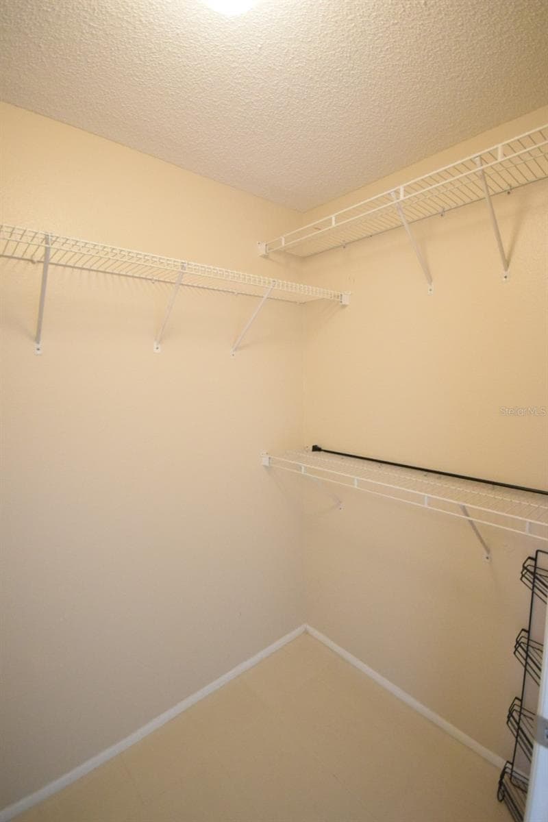 9481 HIGHLAND OAK DRIVE — photo 20 of 36