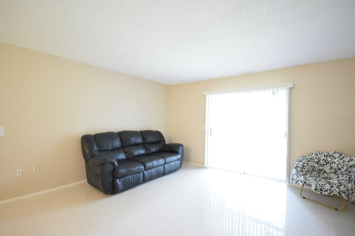 9481 HIGHLAND OAK DRIVE — photo 15 of 36