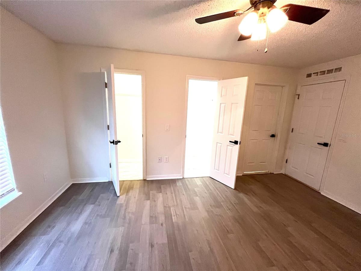 366 FAIRFIELD DRIVE — photo 21 of 26