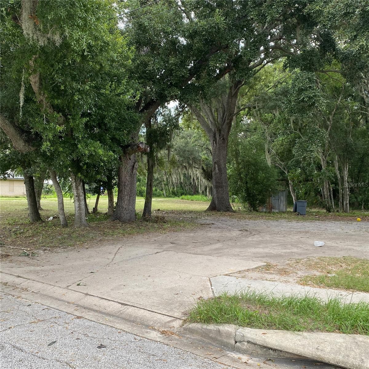 14577 SIPLIN ROAD — photo 9 of 13