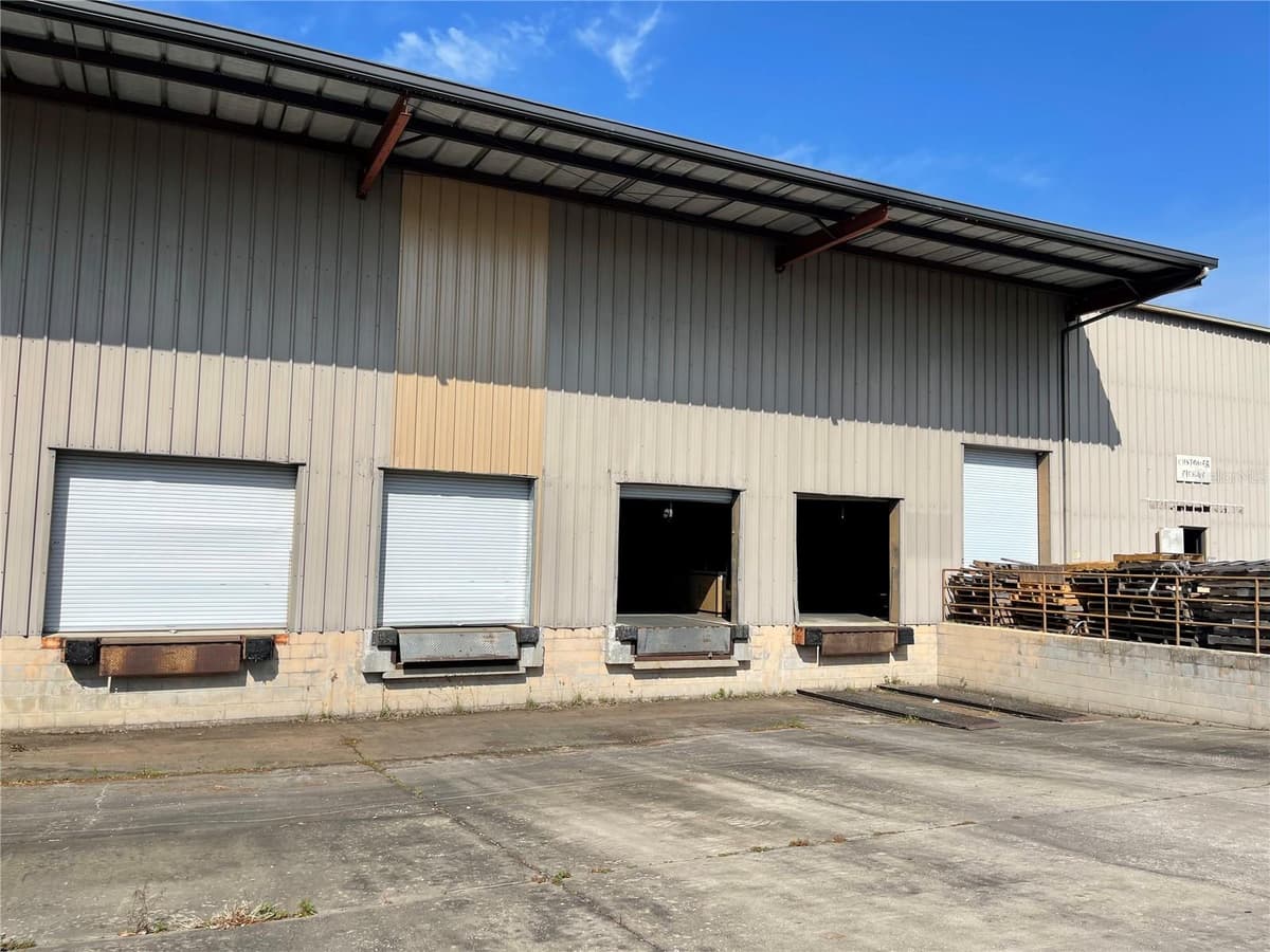 3601 PARKWAY BOULEVARD — photo 19 of 24