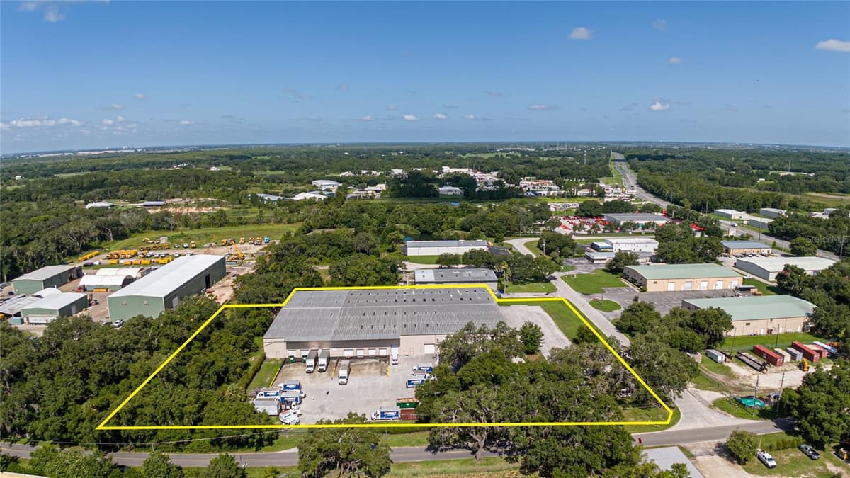 3601 PARKWAY BOULEVARD — photo 4 of 24