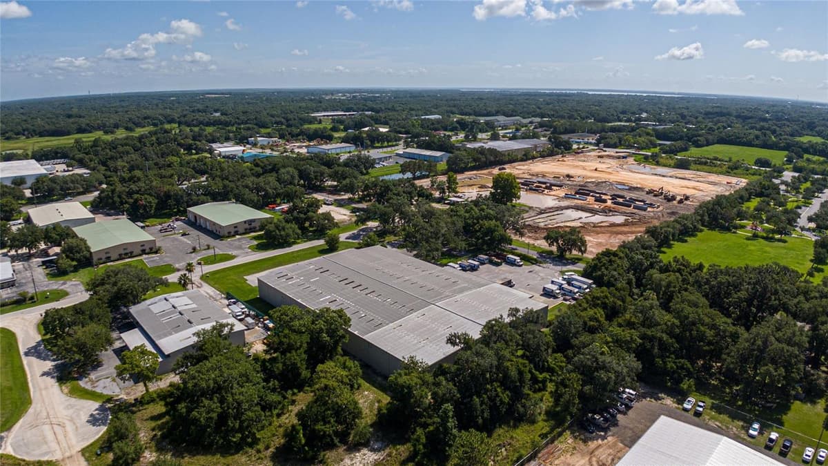 3601 PARKWAY BOULEVARD — photo 12 of 24