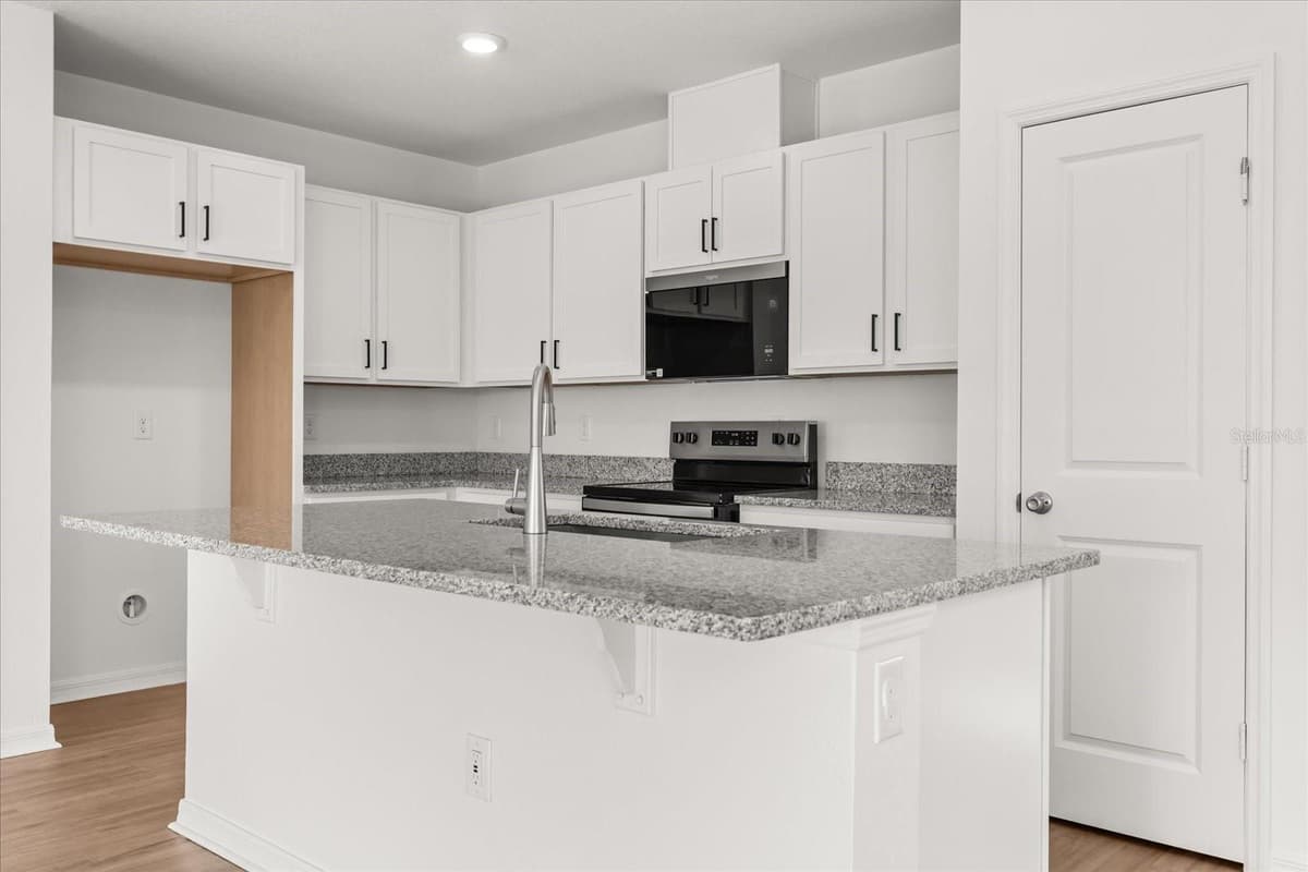 359 SEQUOIA DRIVE — photo 3 of 24