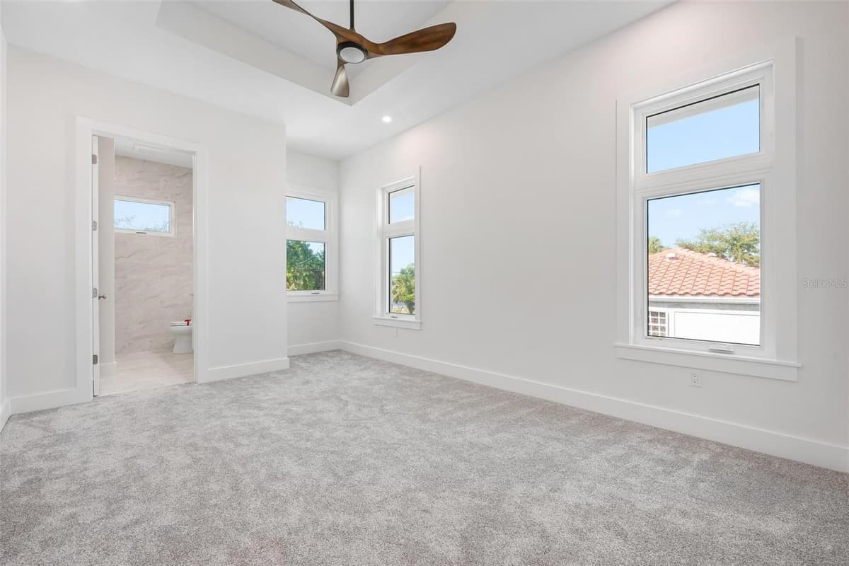 4819 HIGEL AVENUE — photo 53 of 99
