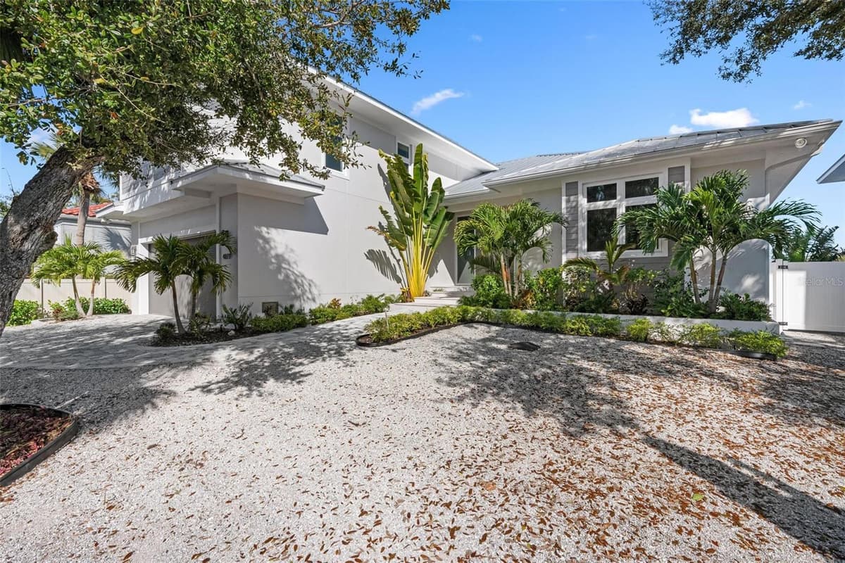 4819 HIGEL AVENUE — photo 87 of 99