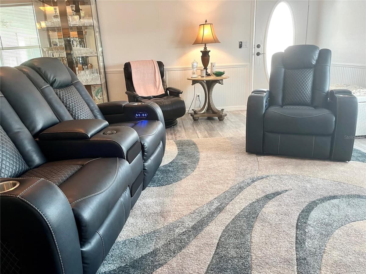 30 WINDWARD DRIVE — photo 13 of 51