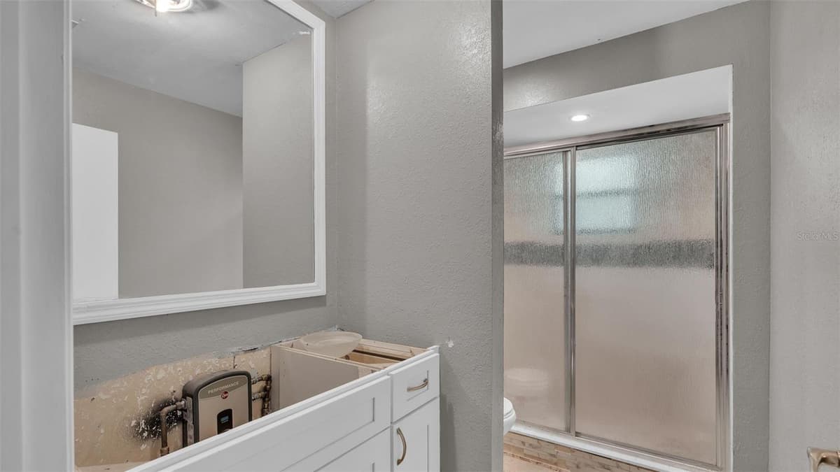 4314 SUNCOAST BOULEVARD — photo 33 of 50