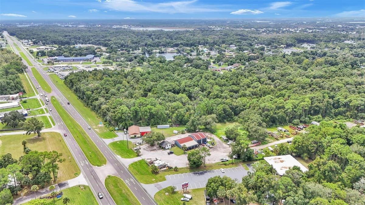 4314 SUNCOAST BOULEVARD — photo 49 of 50