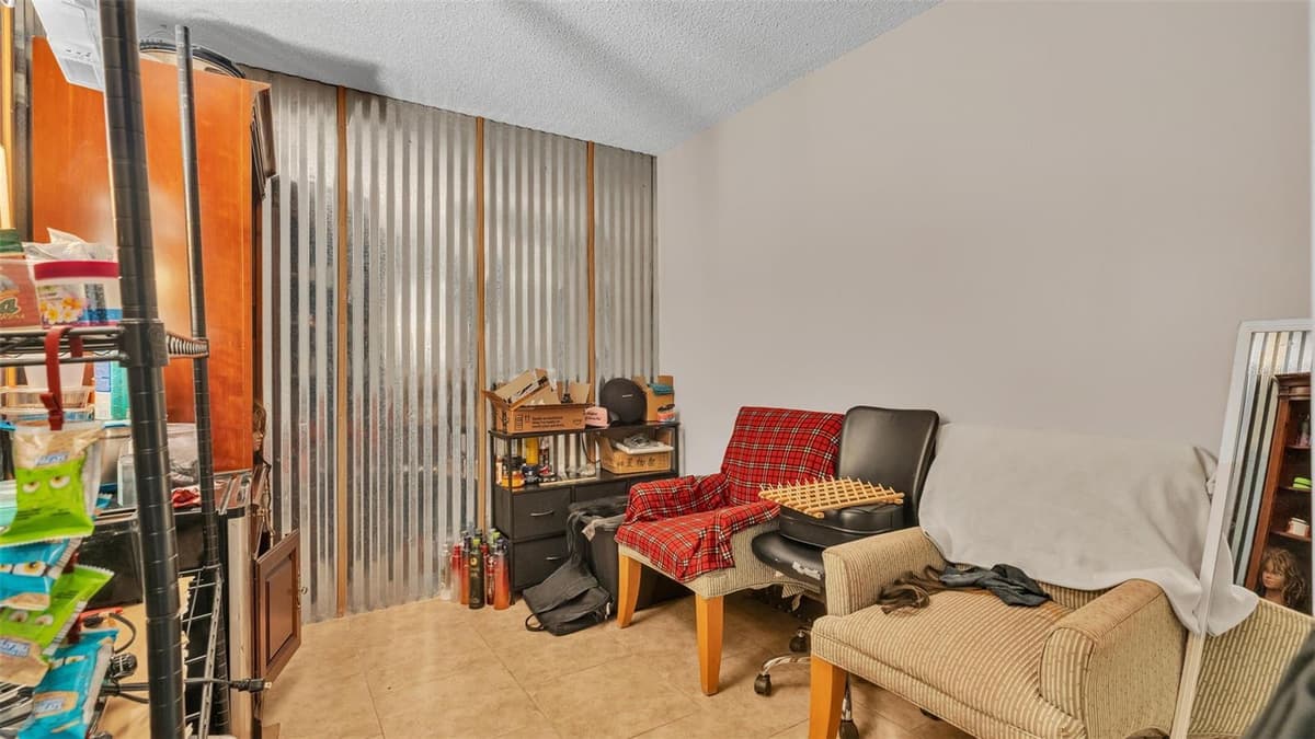 4314 SUNCOAST BOULEVARD — photo 9 of 50