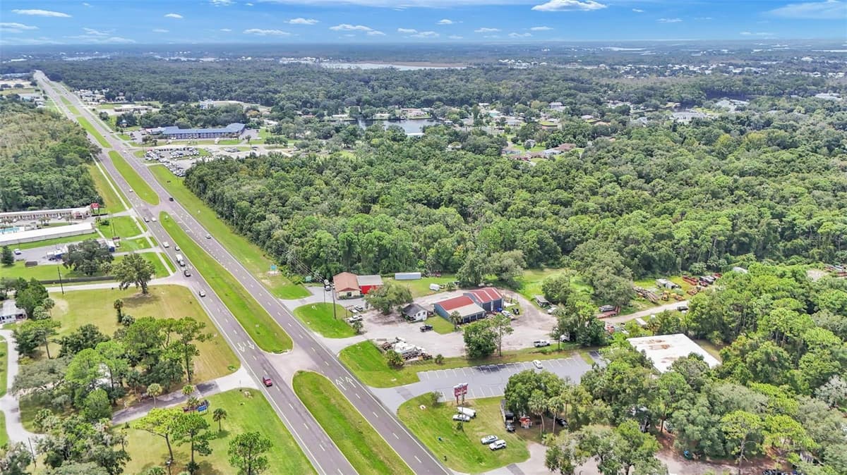 4314 SUNCOAST BOULEVARD — photo 48 of 50