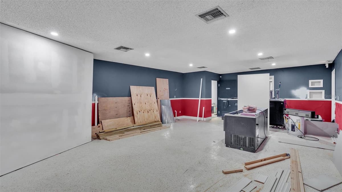 4314 SUNCOAST BOULEVARD — photo 34 of 50