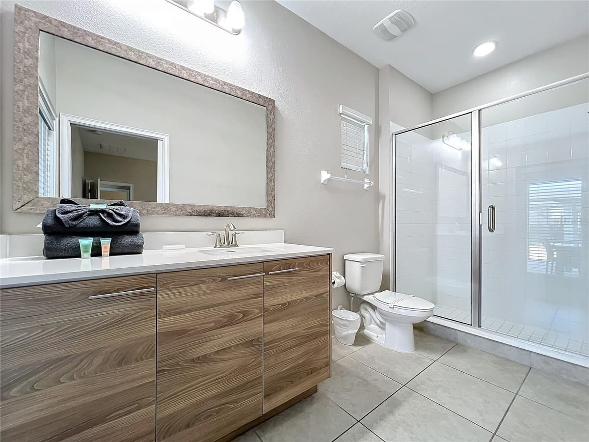 185 BROOKES PLACE — photo 27 of 42
