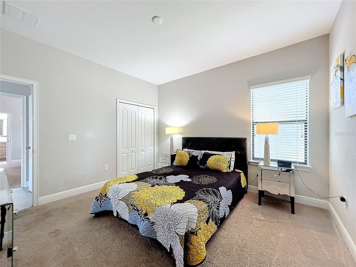 185 BROOKES PLACE — photo 19 of 42