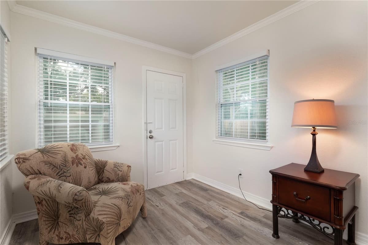 816 AMELIA STREET — photo 5 of 7