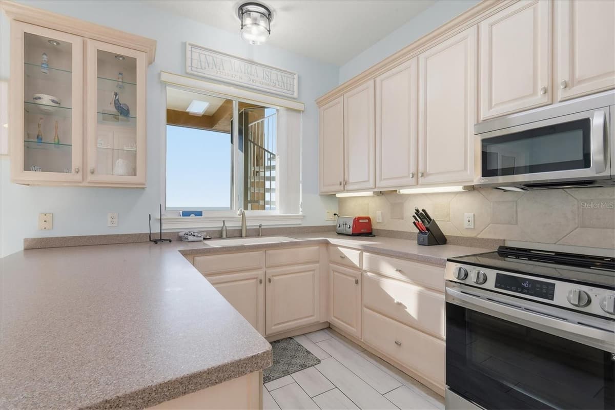 1900 GULF DRIVE — photo 11 of 63