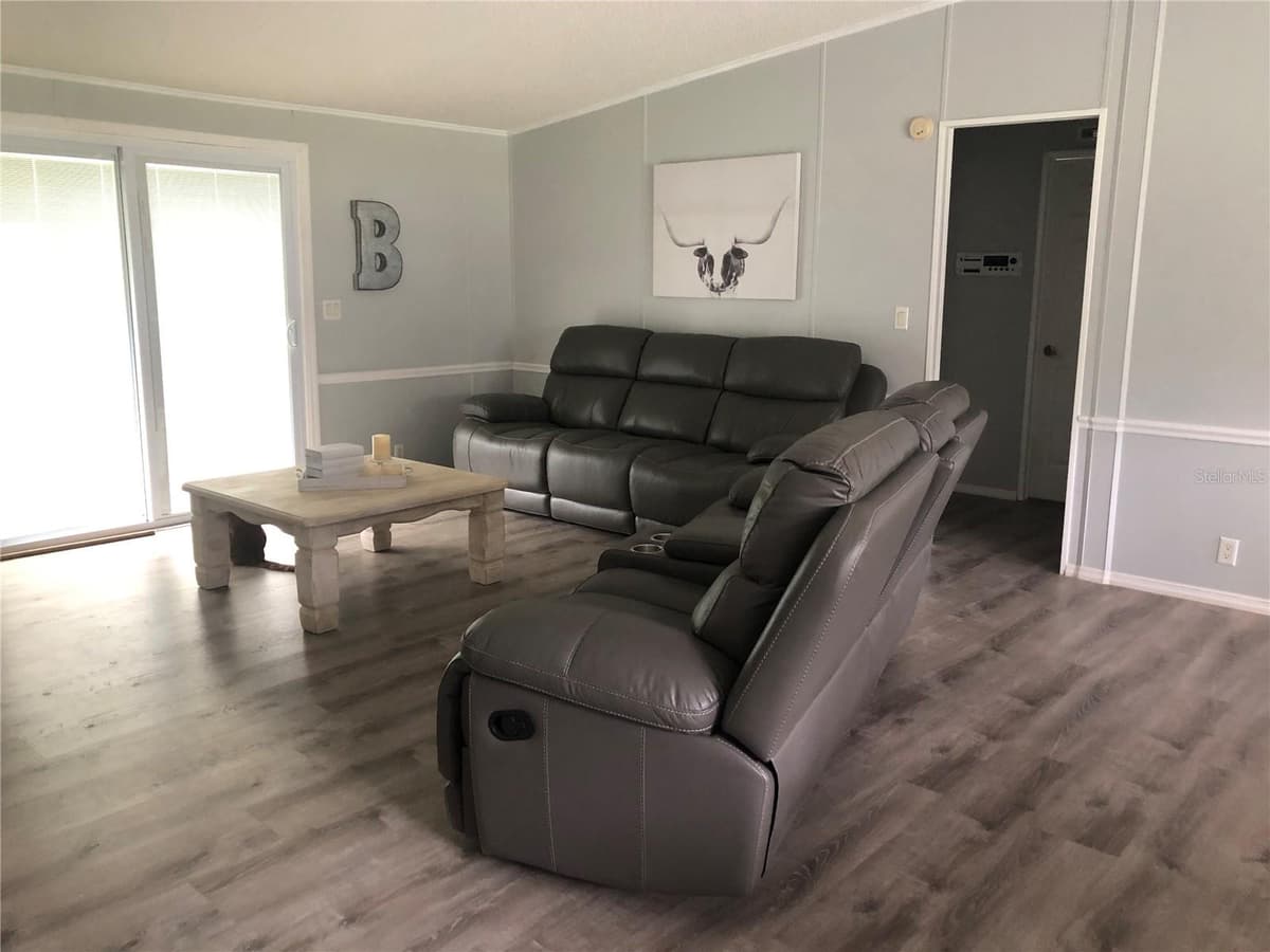 30340 BAYLOR LANE — photo 10 of 22