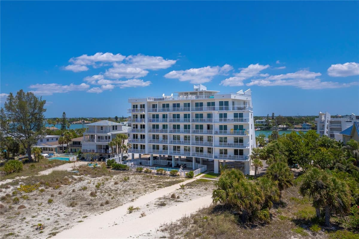 10116 GULF BOULEVARD — photo 49 of 63