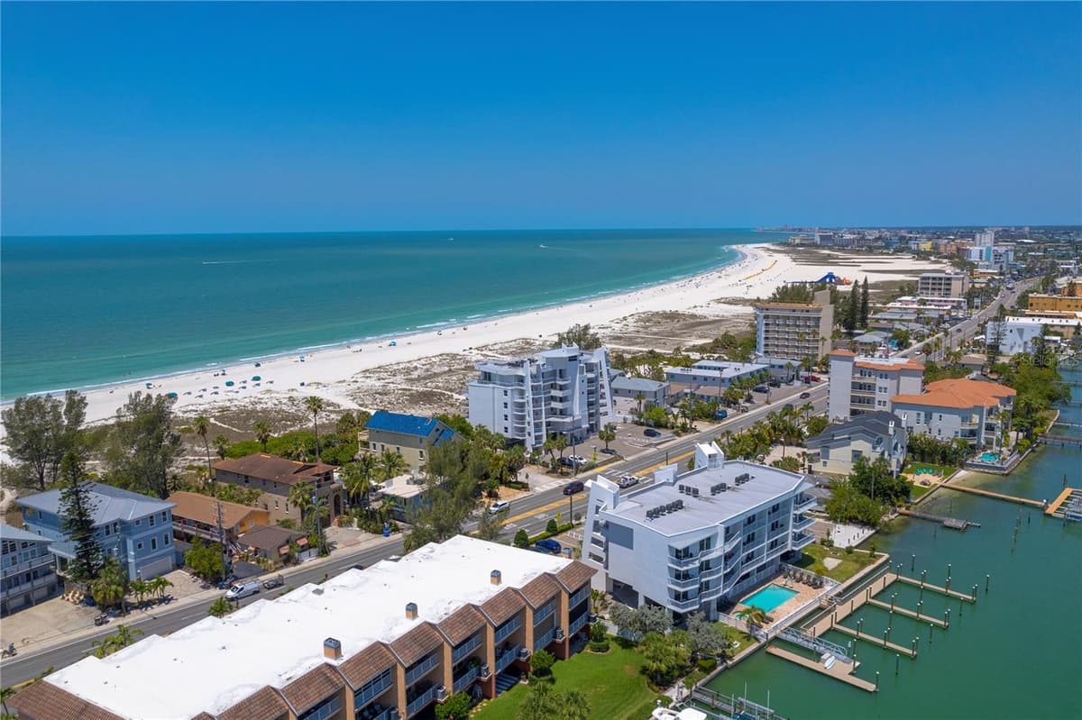 10116 GULF BOULEVARD — photo 50 of 63