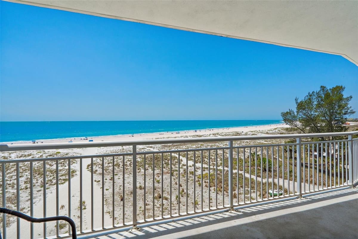 10116 GULF BOULEVARD — photo 36 of 63