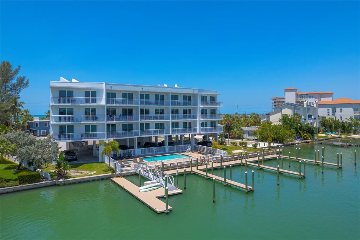 10116 GULF BOULEVARD — photo 54 of 63