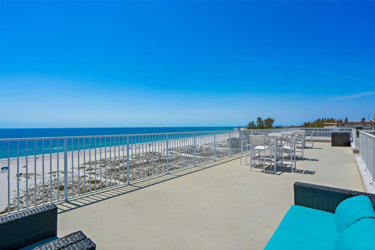 10116 GULF BOULEVARD — photo 41 of 63