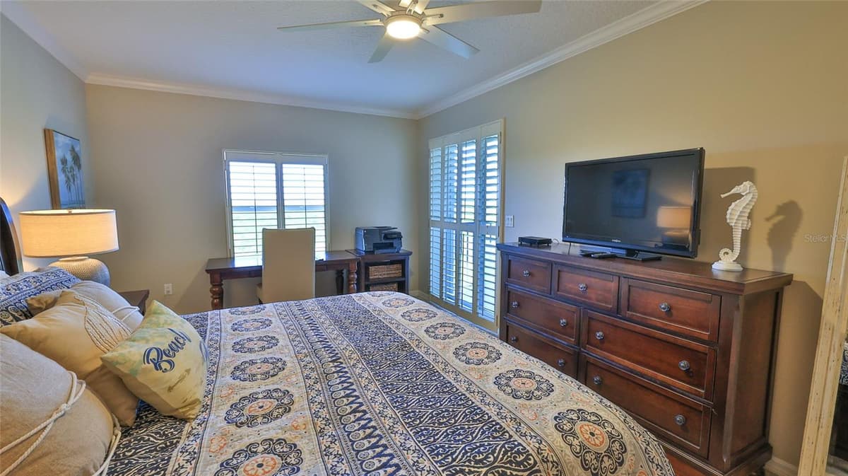 5300 ATLANTIC AVENUE — photo 26 of 60