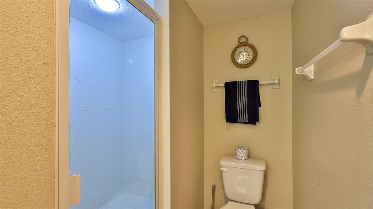 5300 ATLANTIC AVENUE — photo 29 of 60