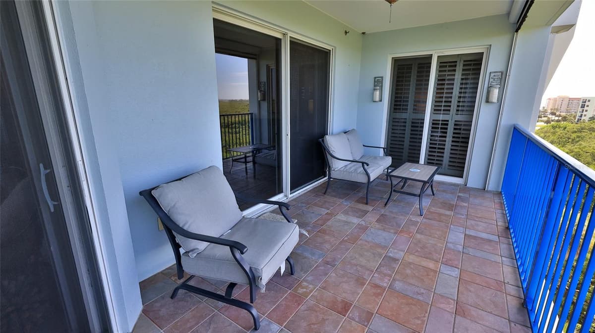 5300 ATLANTIC AVENUE — photo 32 of 60