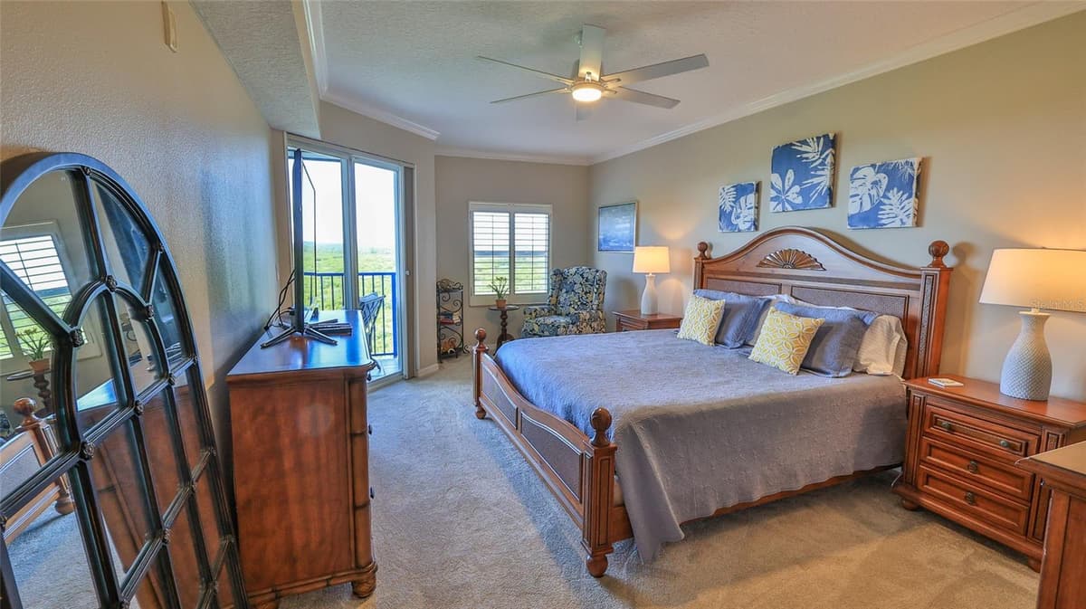 5300 ATLANTIC AVENUE — photo 12 of 60