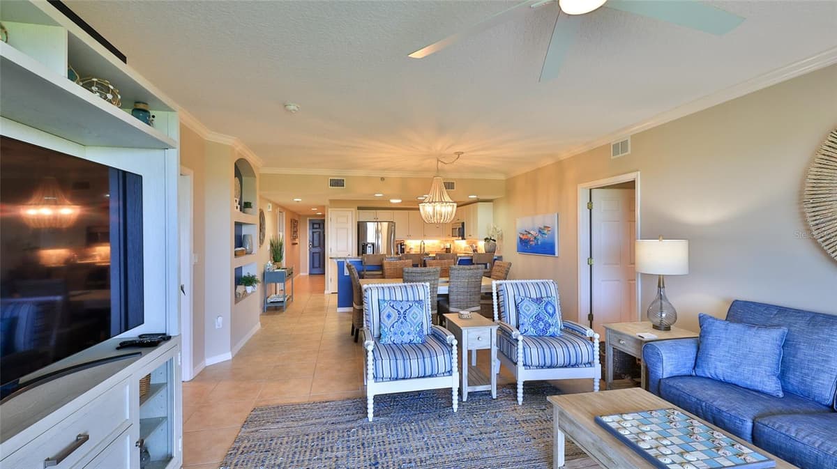5300 ATLANTIC AVENUE — photo 10 of 60