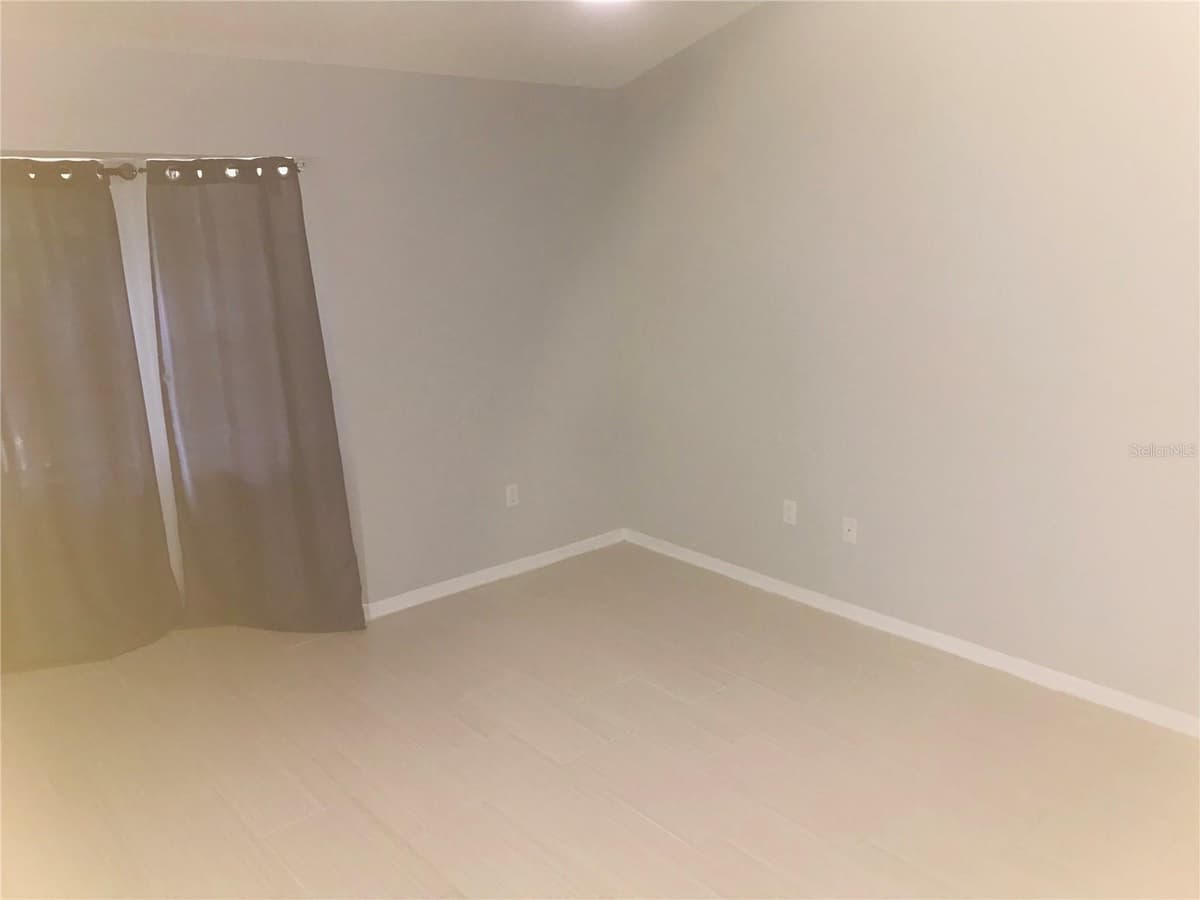 10425 LA MIRAGE COURT — photo 12 of 41