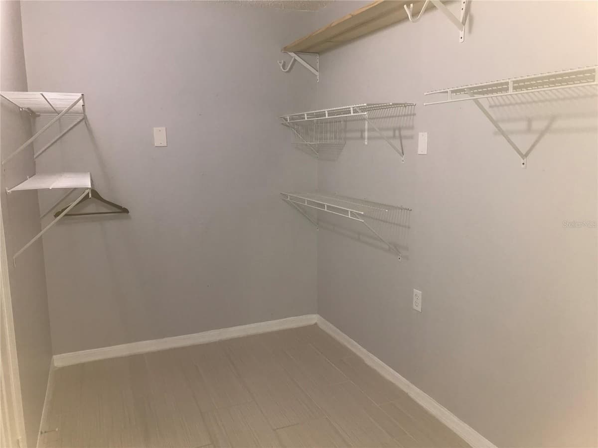 10425 LA MIRAGE COURT — photo 13 of 41