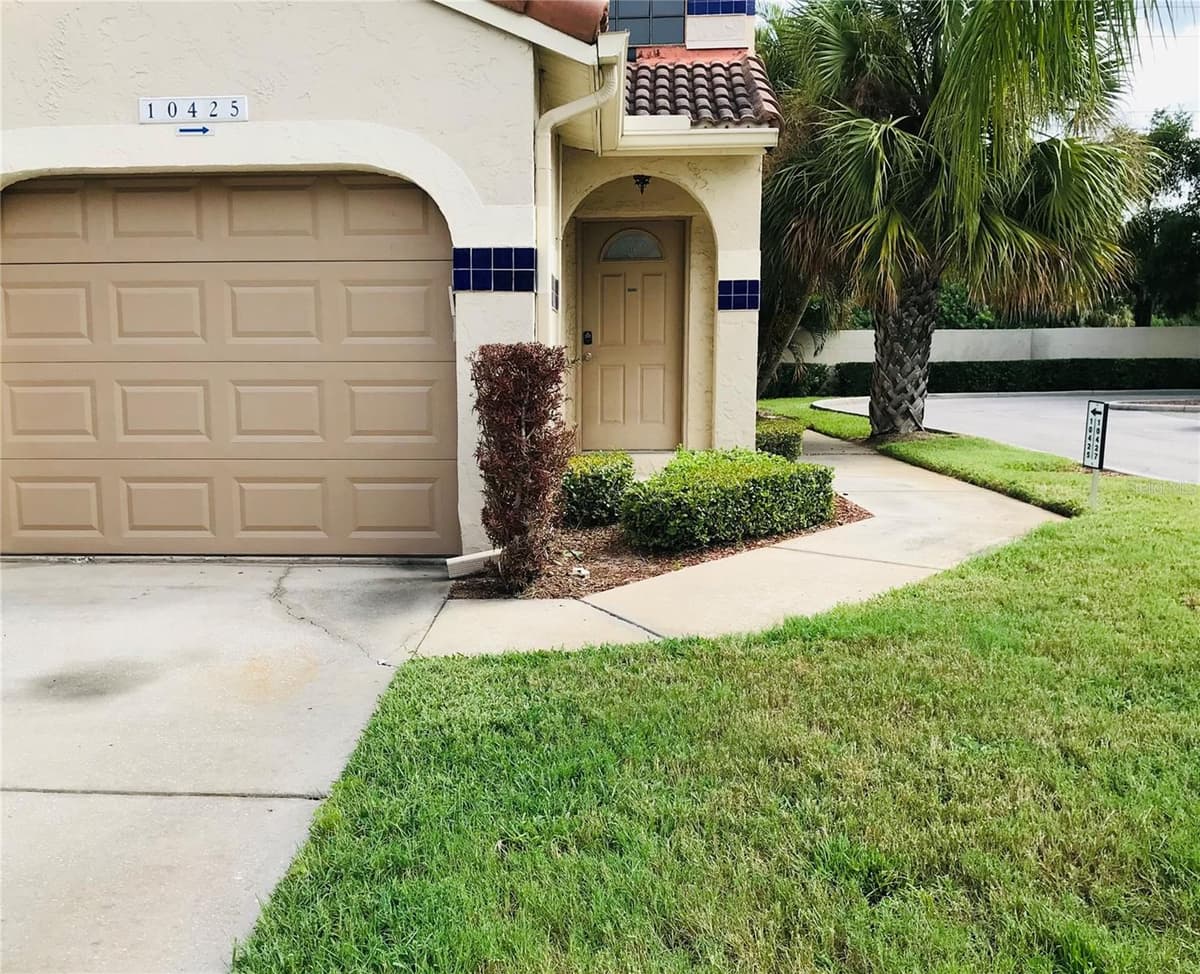 10425 LA MIRAGE COURT — photo 1 of 41