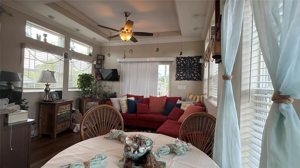 6942 AMANDA VISTA CIRCLE — photo 7 of 36