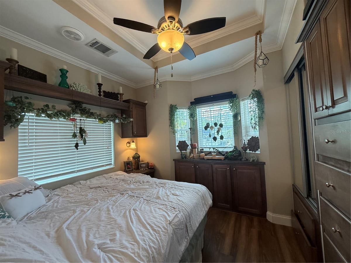 6942 AMANDA VISTA CIRCLE — photo 14 of 36