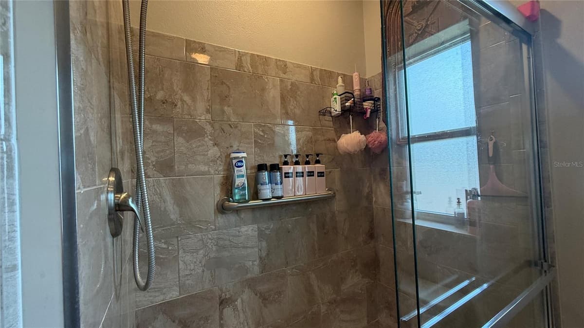 6942 AMANDA VISTA CIRCLE — photo 19 of 36