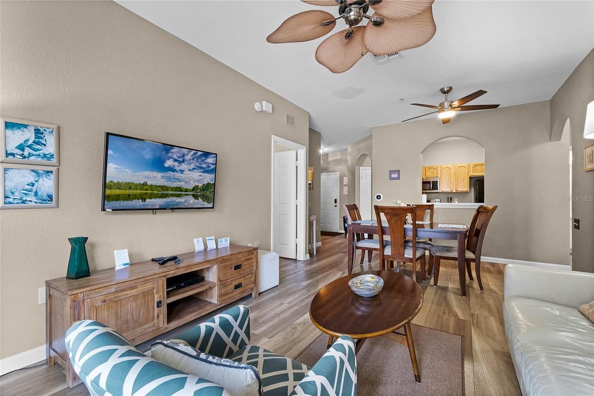 7671 COMROW STREET — photo 15 of 50