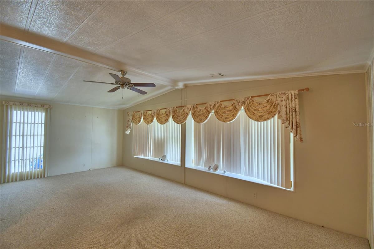 4321 CHERRYWOOD STREET — photo 7 of 61