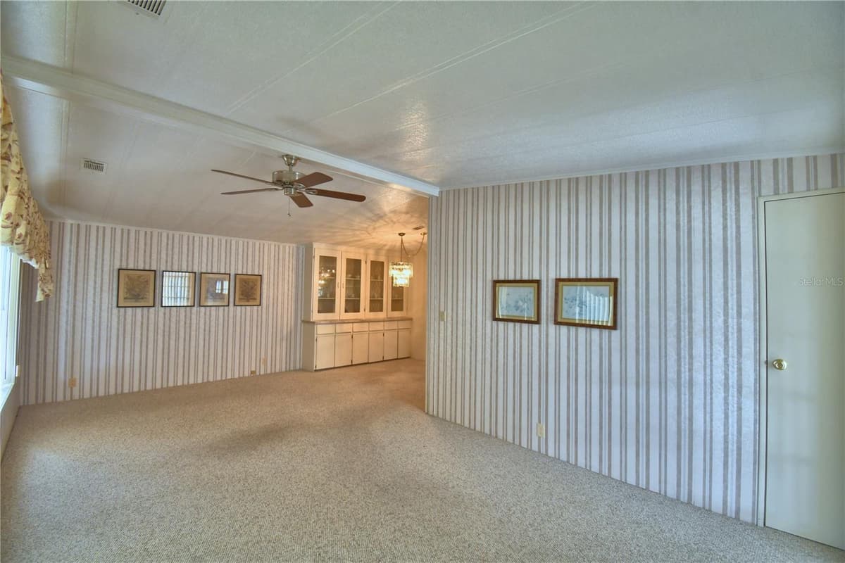 4321 CHERRYWOOD STREET — photo 9 of 61