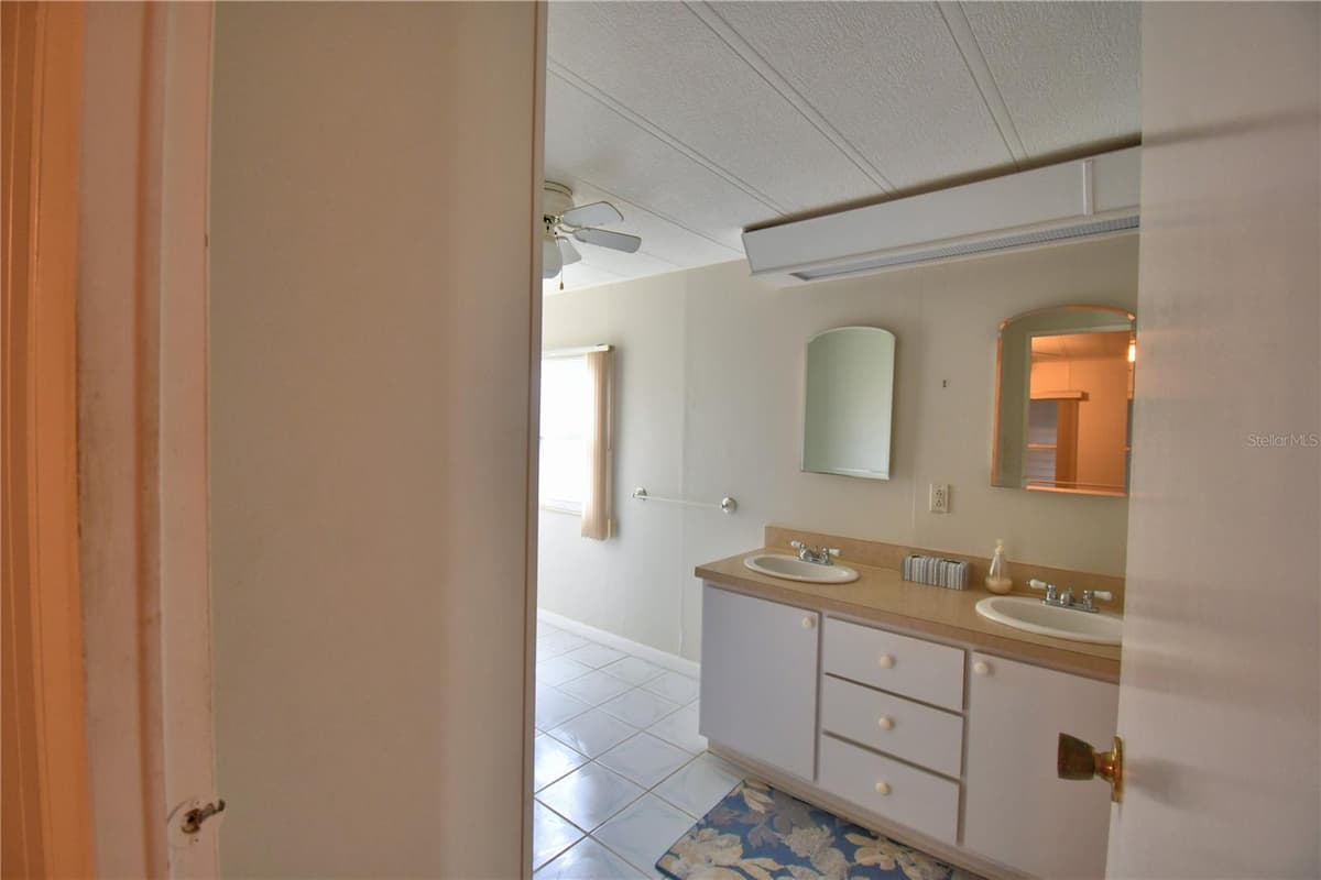 4321 CHERRYWOOD STREET — photo 33 of 61