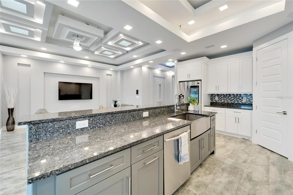 567 BIMINI BAY BOULEVARD — photo 17 of 86