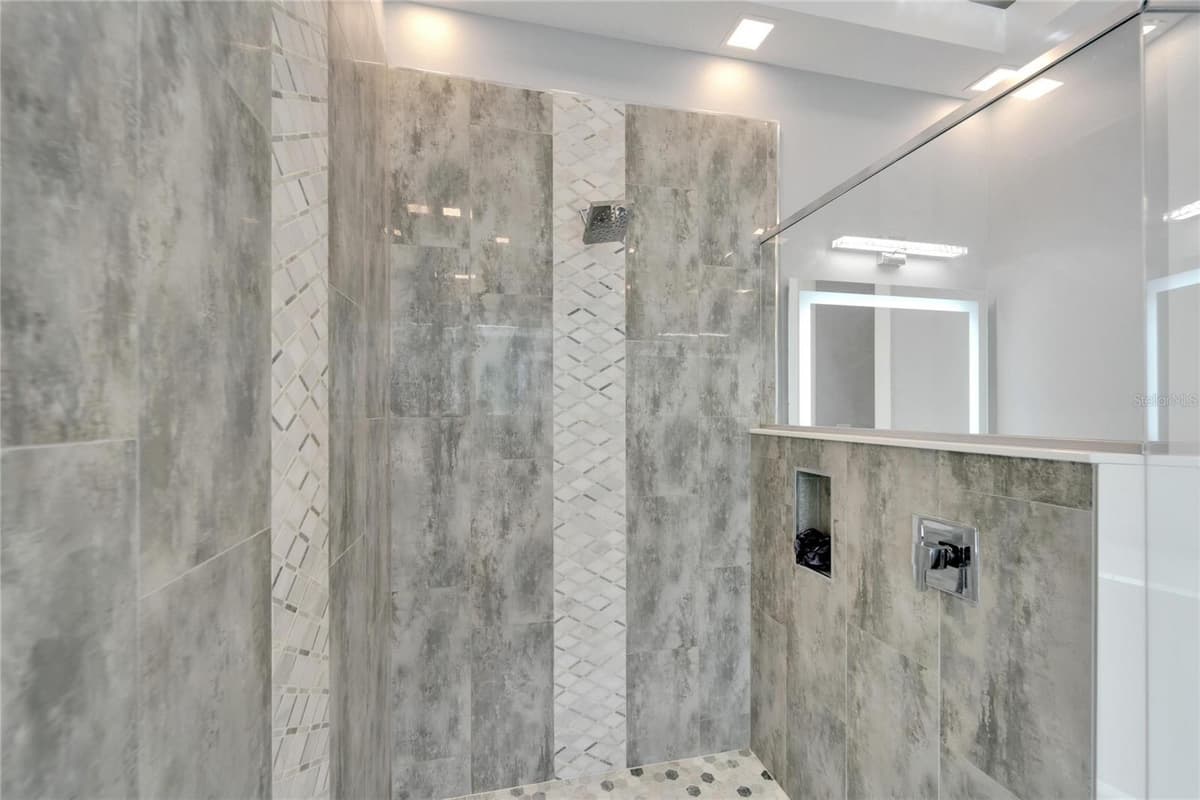 567 BIMINI BAY BOULEVARD — photo 34 of 86