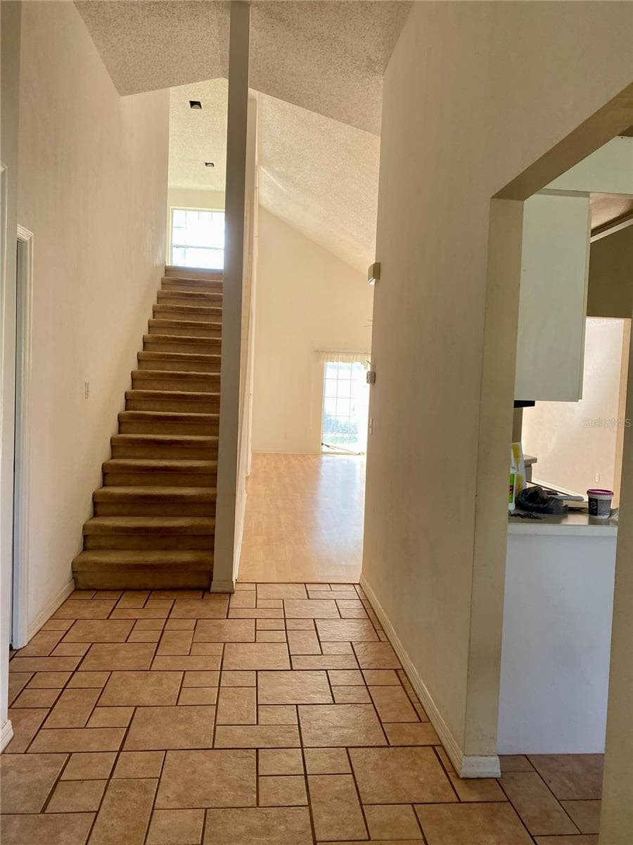 101 BRAEBURN CIRCLE — photo 3 of 24