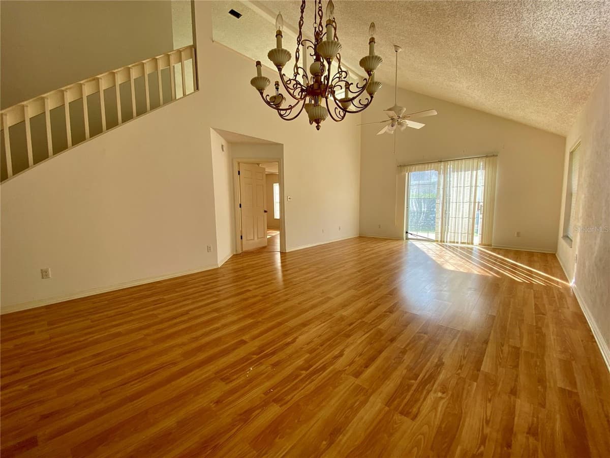 101 BRAEBURN CIRCLE — photo 5 of 24