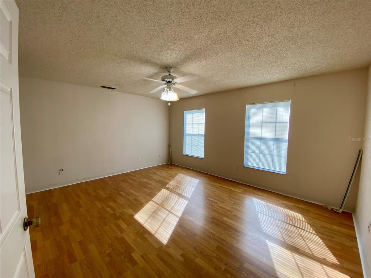 101 BRAEBURN CIRCLE — photo 10 of 24